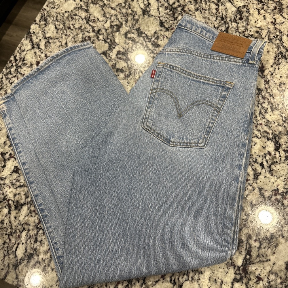 Levi's Premium  Ribcage Straight Ankle Jeans – Women's Size 31 x 27